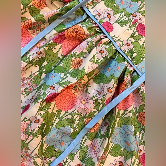 Floral Women's Top with Green and Orange Accents - Picture 4 of 5